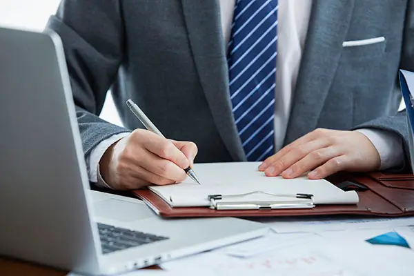 乌干达到芬兰旅游